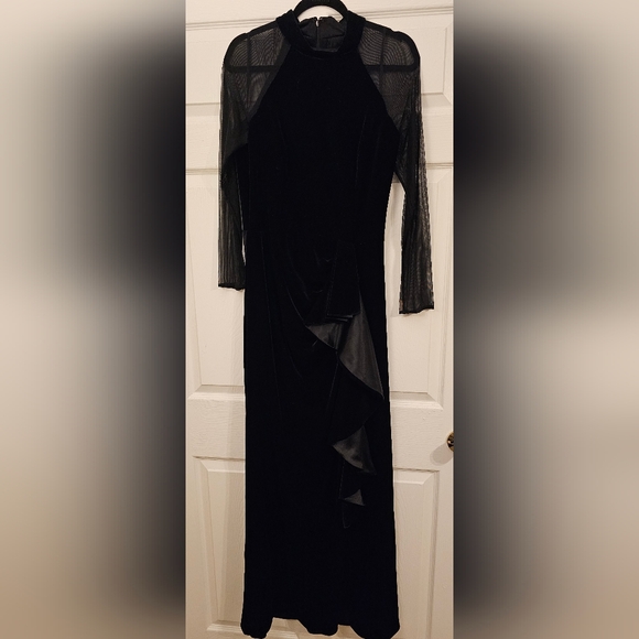 Betsy & Adam Stretch Velvet Mock Neck Illusion Long Sleeve Gown size 14 - Picture 1 of 4